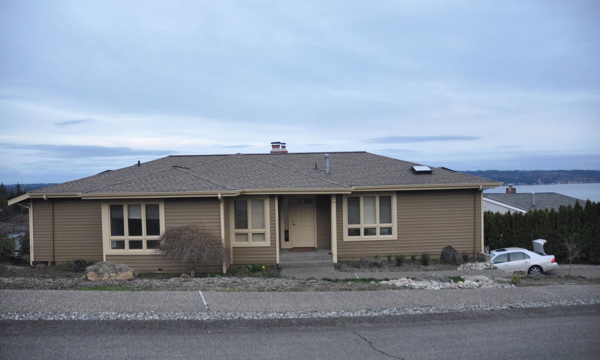 West Hills House | Amazing Views from this Newly Remodeled Spacious Home