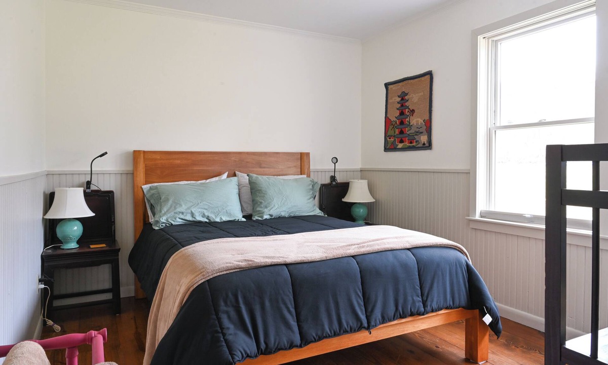East Jewett House | Amazing Views, Large Deck and Private Creek Area