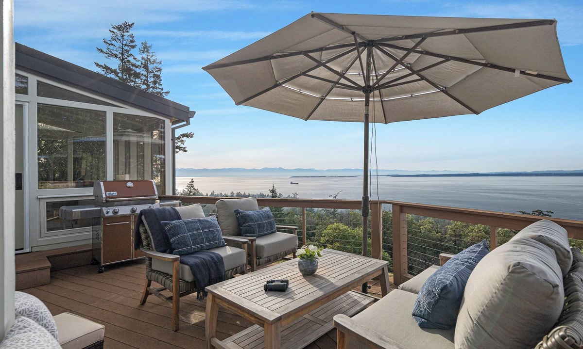 Friday Harbor House | Amazing Westside Waterview! -Salish Sea Lookout