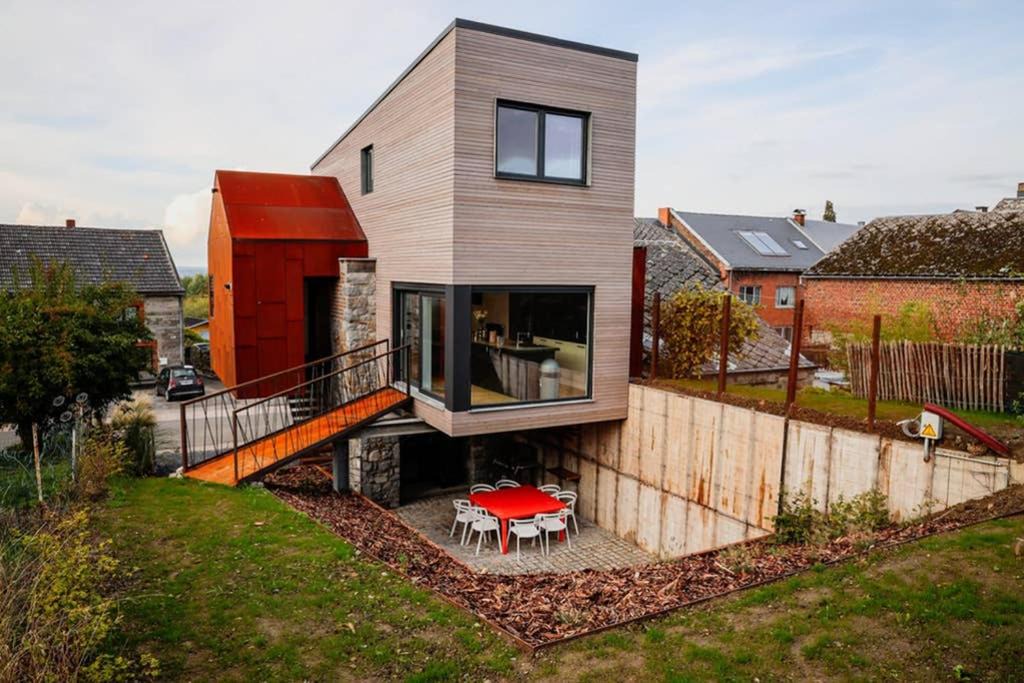 Marche-en-Famenne House | Amazon Corten