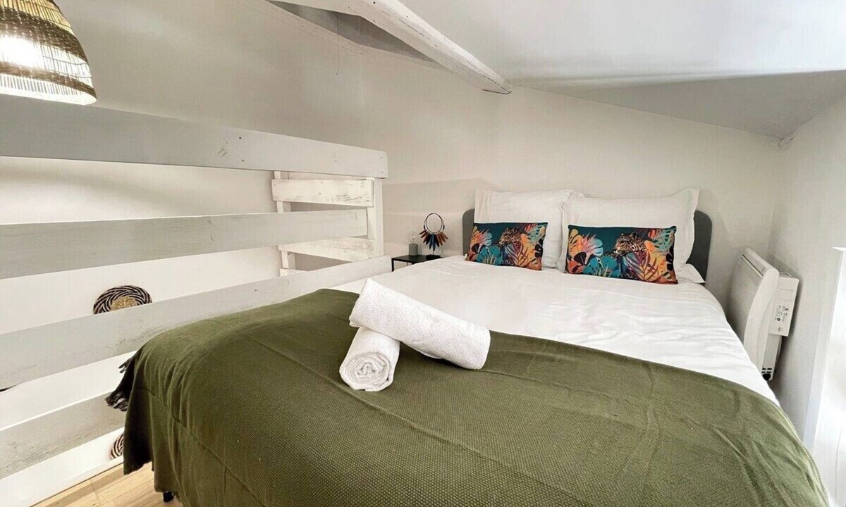Menpenti Apartment | Amazonia Center