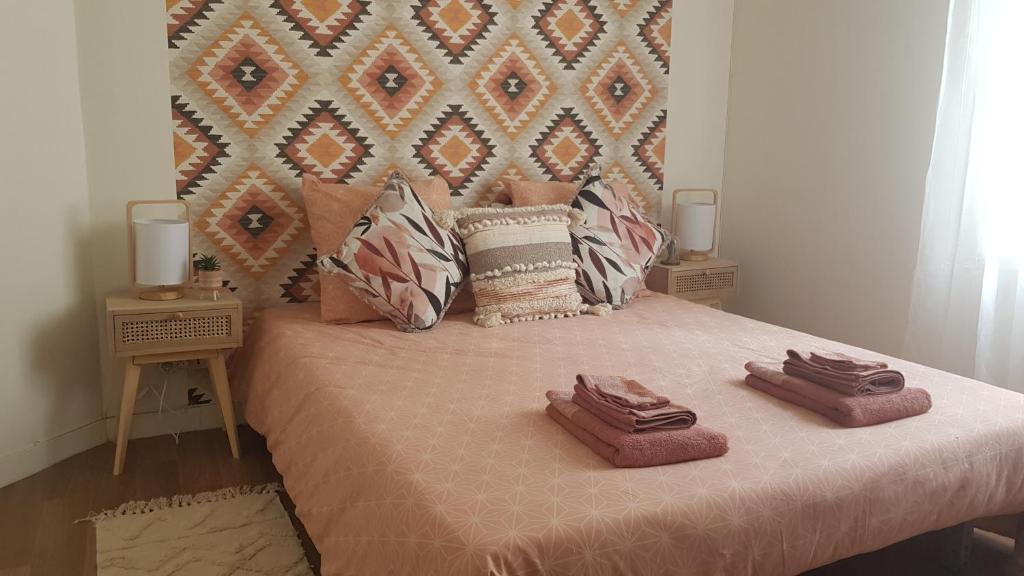 Saint-Serge Apartment | Ambiance cocooning