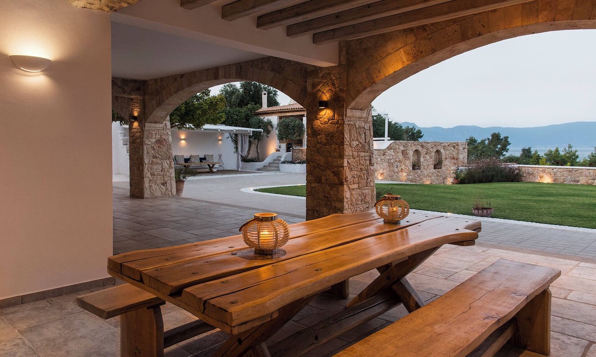 Arkitsa Villa | Amelia Villa Collection