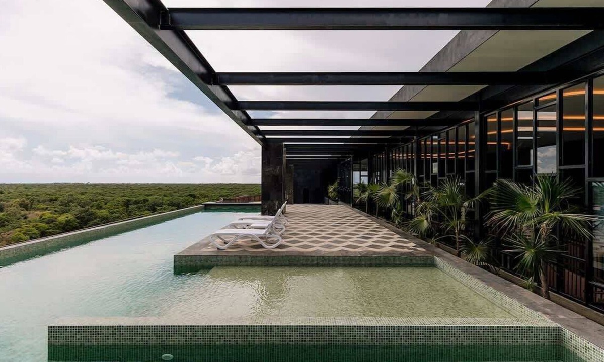 Playa Paraiso Apartment | Amira Itzamna Luxe Studio Close to beach!