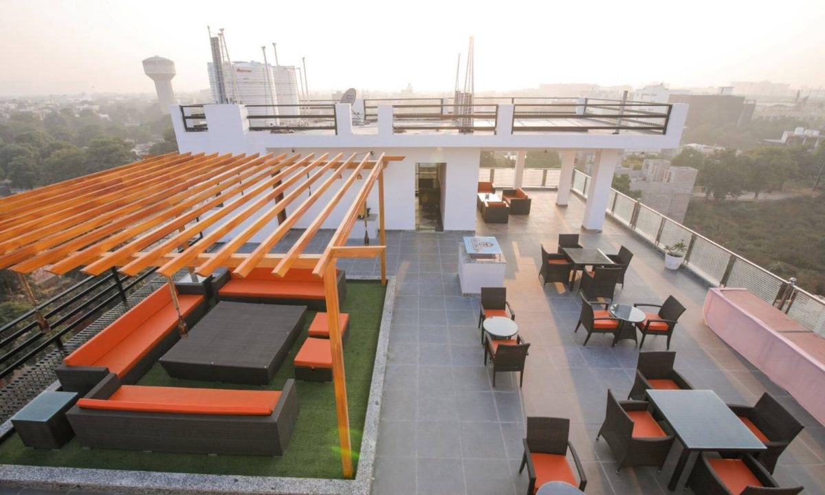 Greater Noida Hotel | Amit House