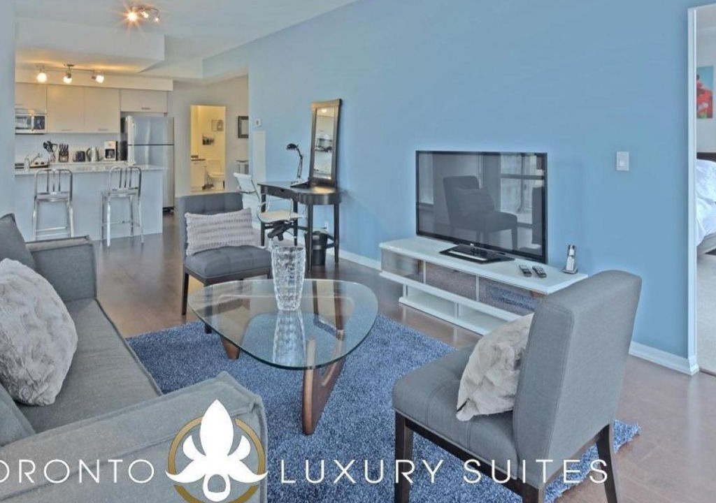 Bay Cloverhill Apartment | Amore - Luxury Executive Condo Bay and College