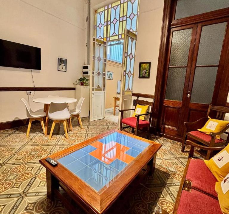 Buenos Aires Central Business District House | Amplia casa con historia y arte en pleno Centro Porteño