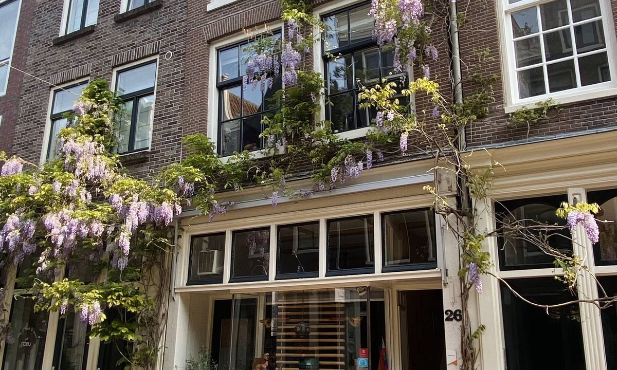 Grachtengordel-West Bed & Breakfast | Amsterdam B&B Barangay