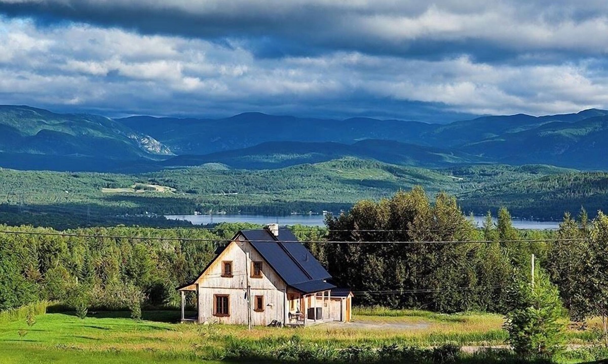 La Malbaie House | An erstwhile charming cottage in the heart of the hinterland of Charlevoix