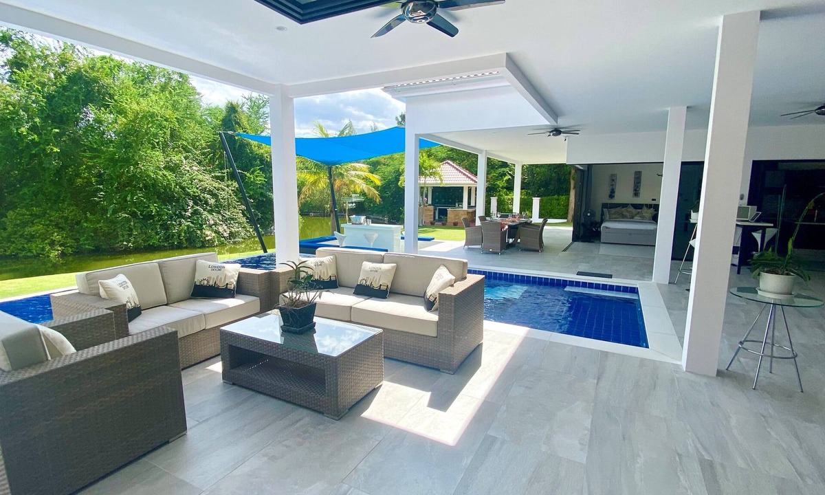 Hua Hin Villa | An Exceptional Luxury Villa Offering amazing lake view and refined living