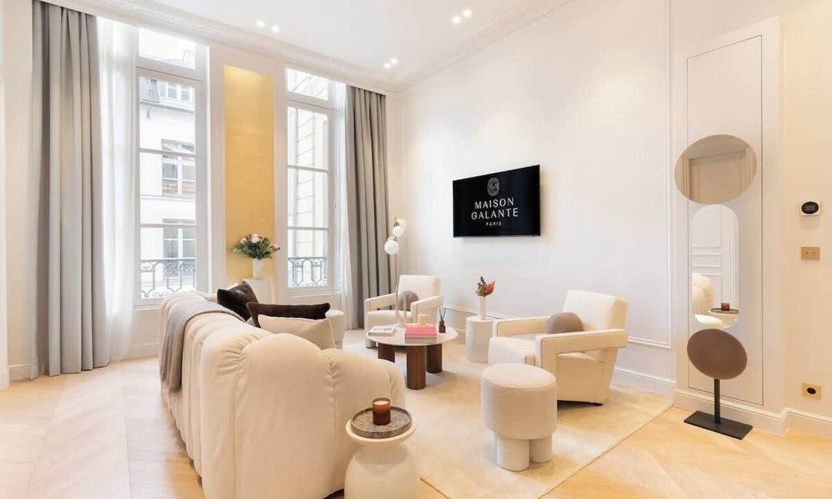 Les Halles Apartment | An Exceptional 3-BR/3Ba with Services - Louvre