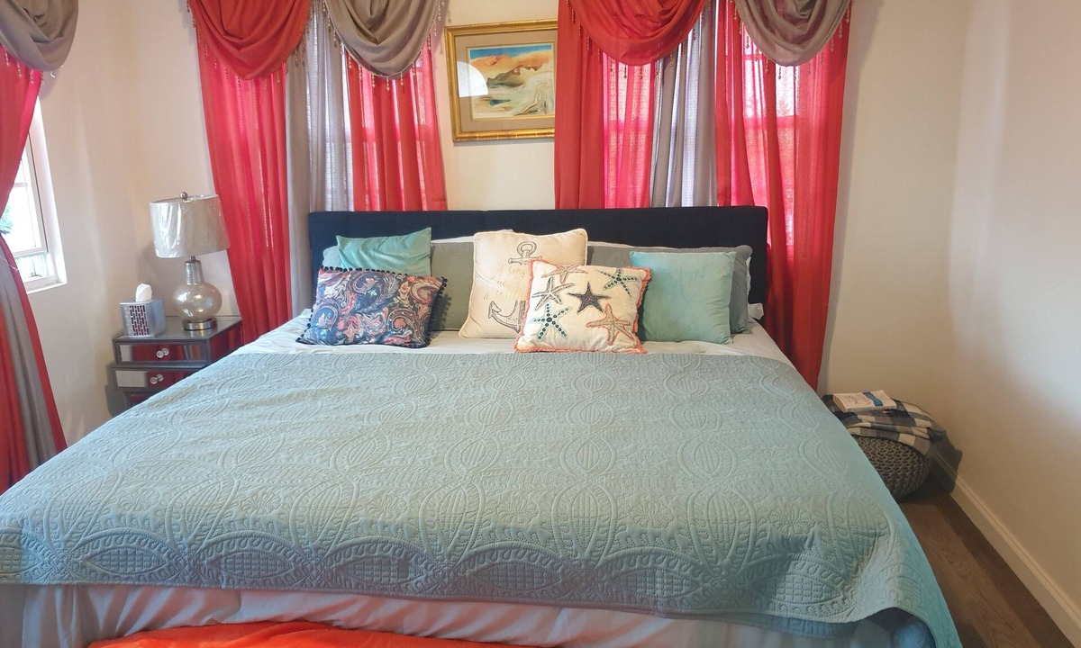Butlers House | An exceptional fully equipped 3-bedroom suite.