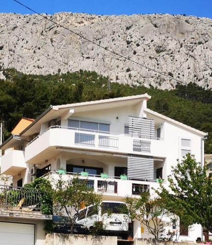 Solin Apartment | Ana Marija