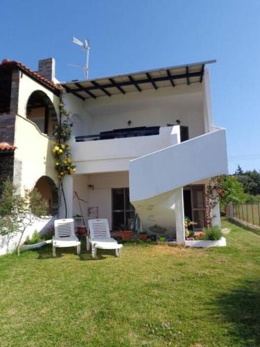 Pangaio Villa | Ananias House