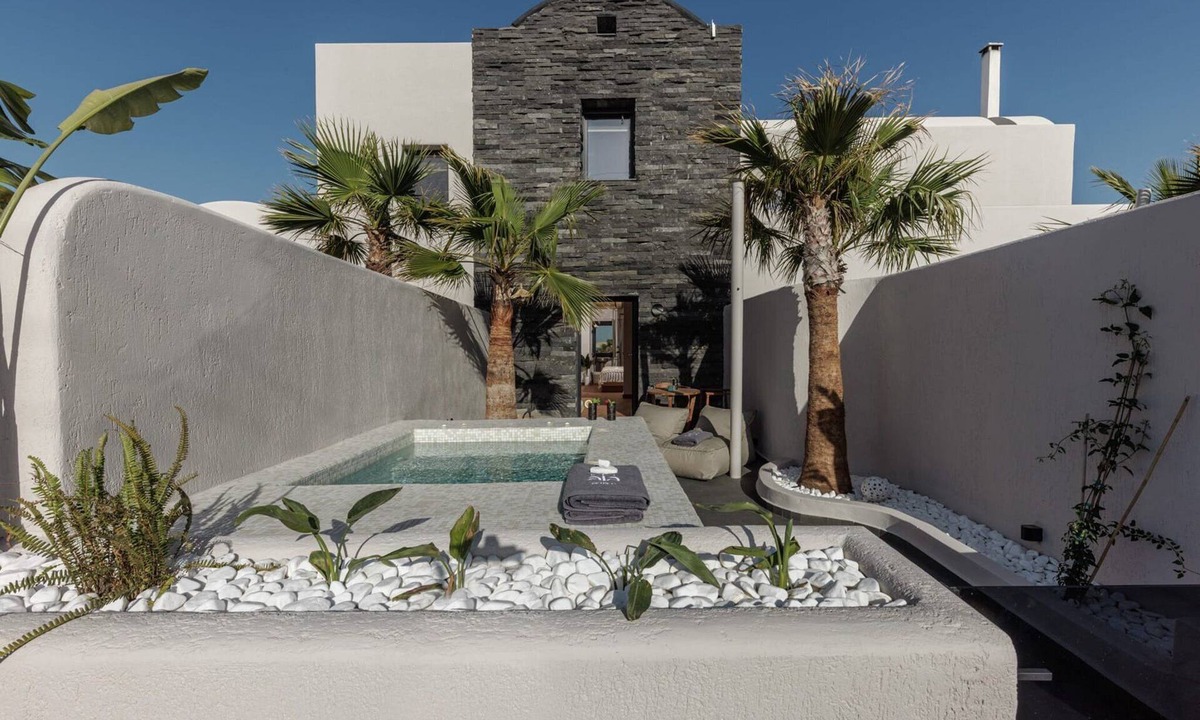 Kamari Apartment | Anank Suite, Divine Santorini Suite with Hot Tub and Furnished Terrace, Kamari