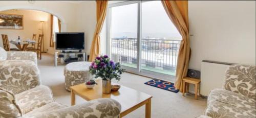 Seahouses Apartment | Anchor Point