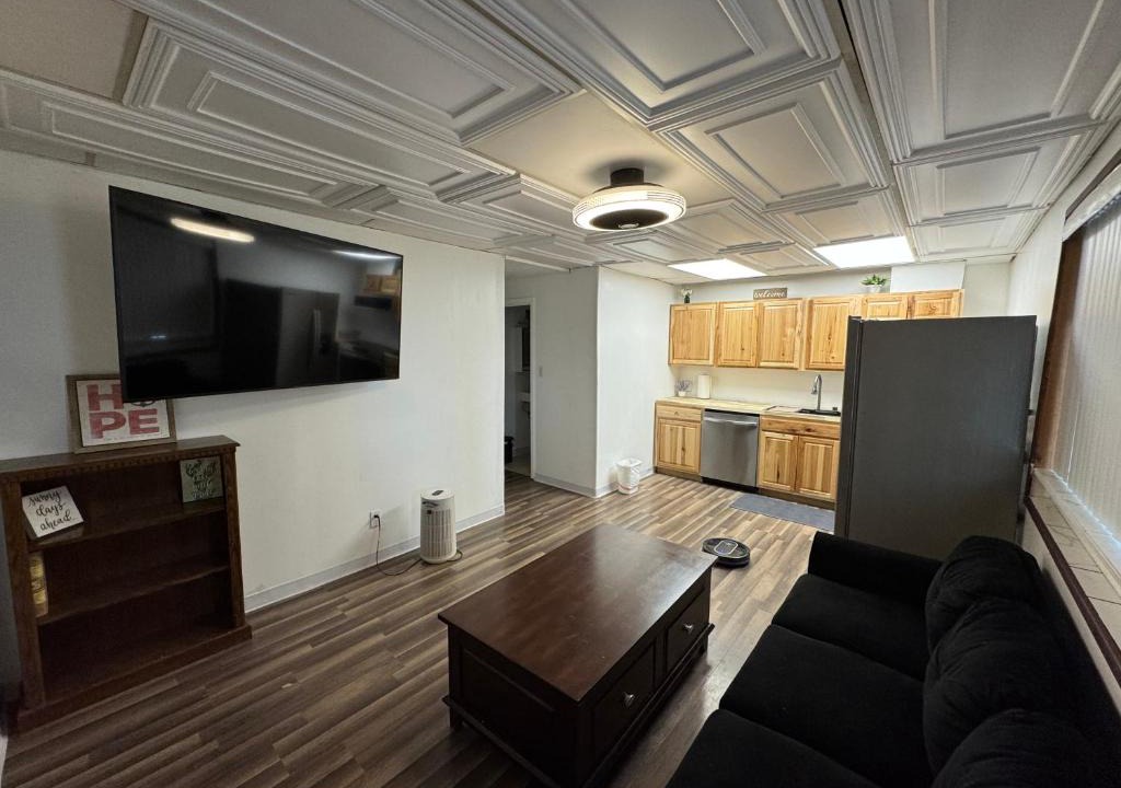 Russian Jack Park Apartment | Anchorage Fireoved Experience