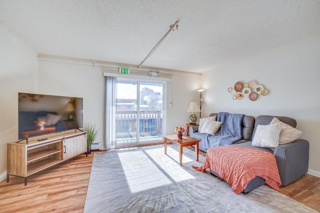 Midtown Anchorage Apartment | Anchorage Retreat, Walk to Dining & Entertainment