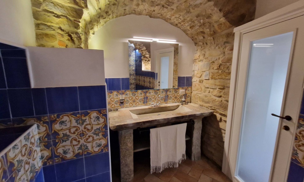 Agropoli Apartment | Ancient Aragonese Dwelling in the heart of the ancient village of Agropoli with sea view