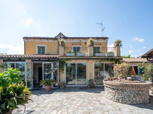 Stilo House | Ancient holiday home in the countryside of Stilo with garden