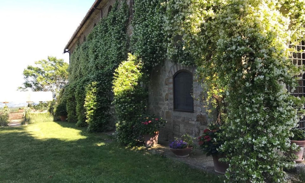 Bomarzo House | Ancient private villa with exclusive Garden and pool.