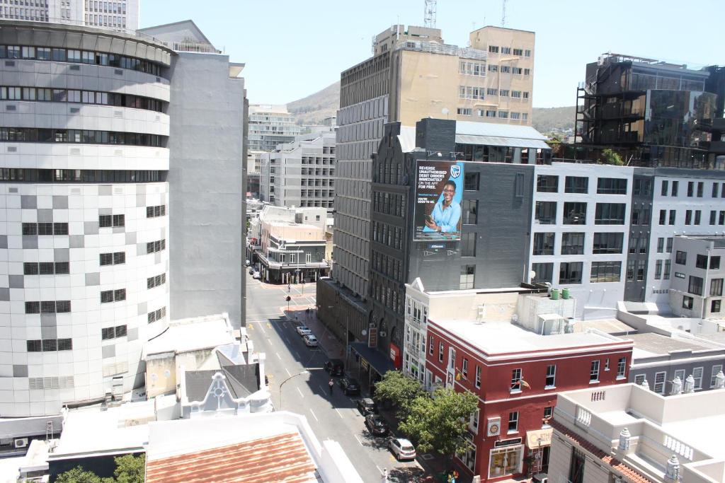 Cape Town City Centre Bed & Breakfast | Andalousse Backpackers beds with out breakfast