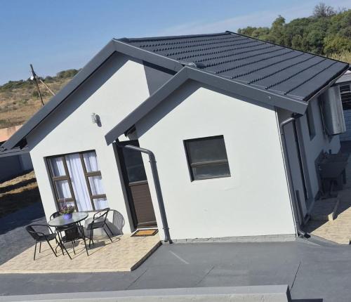 Moses Kotane House | Andrimat Family Nest