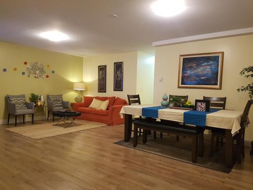 Surrey House | Angela's Private Suites