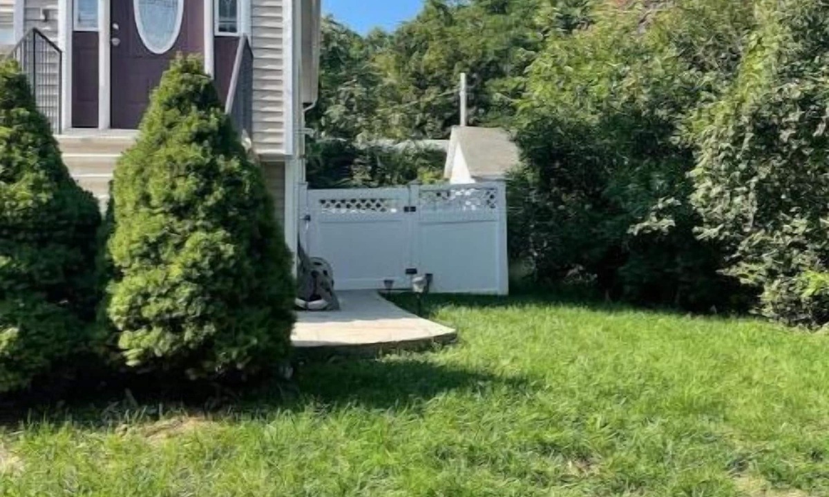 Allingtown Apartment | Angelica’s safe haven @ west haven