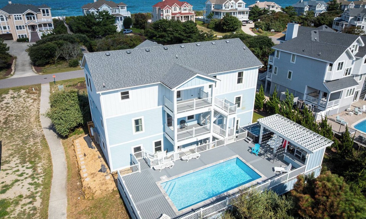 Pine Island House | Angelo del Mare - Pine Island 9 Br, Pool, Hot Tub, Elevator, Open All Year