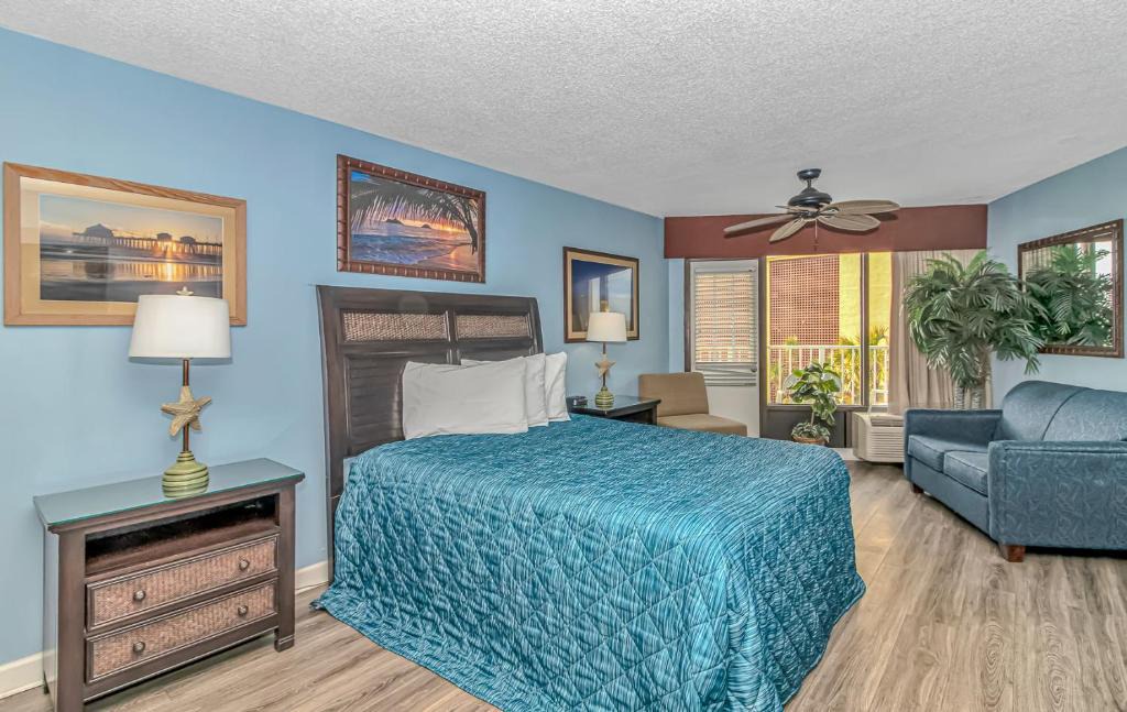 Myrtle Beach House | Angled Oceanview Suite - Caravelle Tower 329 - Sleeps 5 Guests
