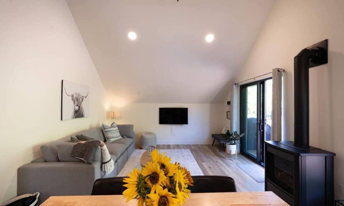 Durango Apartment | Animas Valley Apt | Private Deck + Hot Springs