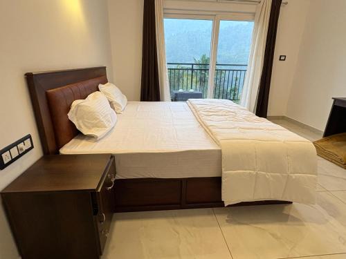 Anachal House | Ann Villa