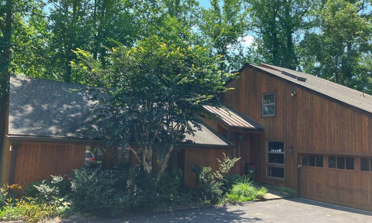 Parole House | Annapolis Area Gem for Family and Friends