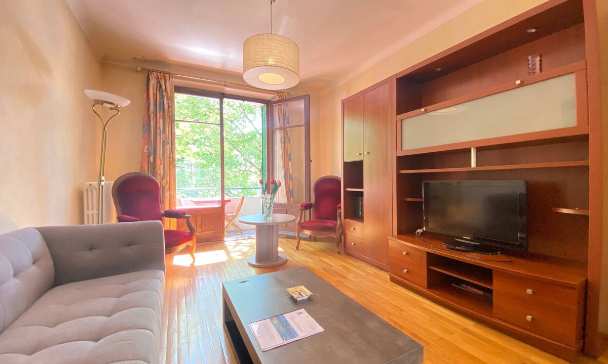 Annecy Old Town Apartment | Annecy Centre - 3-Room Apartment with Parking near the Lake