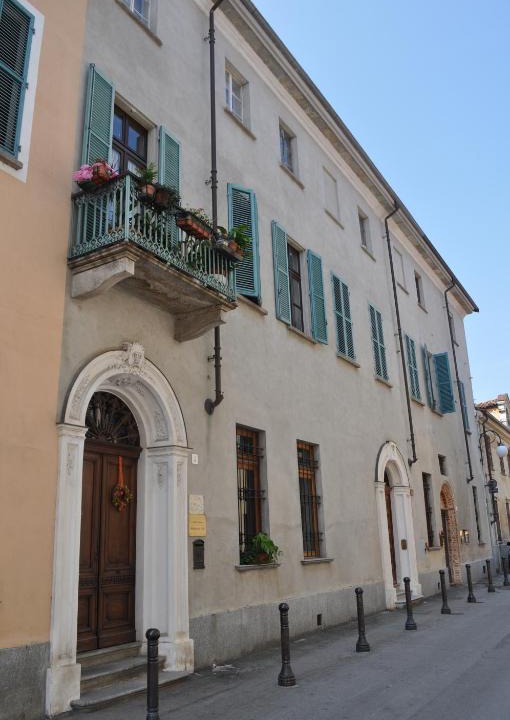 Cherasco Bed & Breakfast | Antica Magnolia
