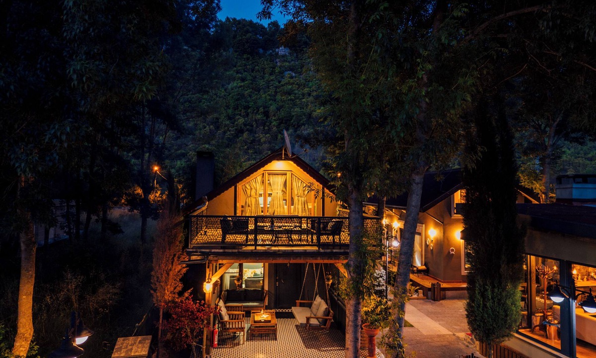Sile Hotel | Antik River House