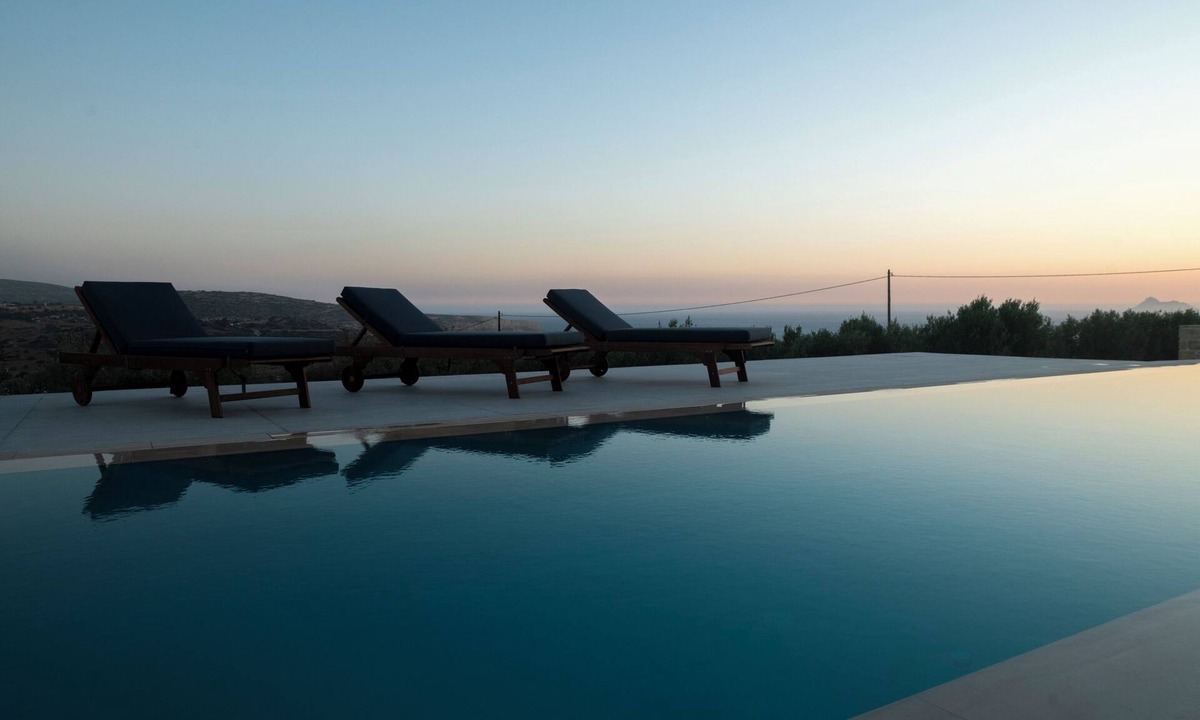 Kalamaki Villa | Antiope Retreat