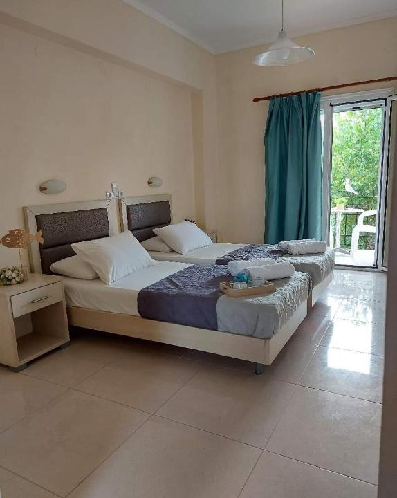 Alikanas Apartment | Antonio Studios