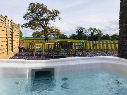 Rhydymwyn House | Anvil Cottage
