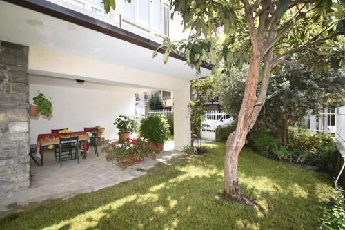 Lecco House | Anzio 9 Guest House