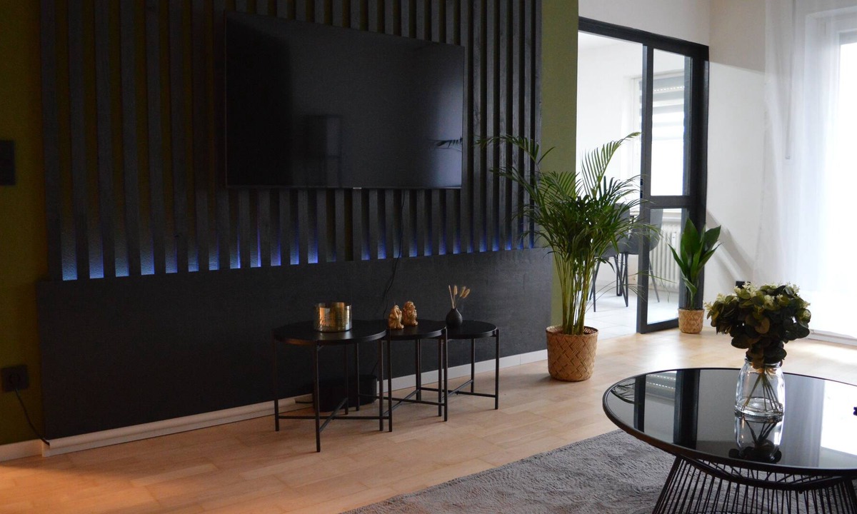 Richard-Strauss-Straße Apartment | APART21 | Design Flat | balcony | Netflix