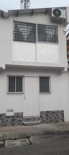 Guadalajara de Buga Apartment | APARTAHOTEL BUSTAMANTE APTO 3 vip