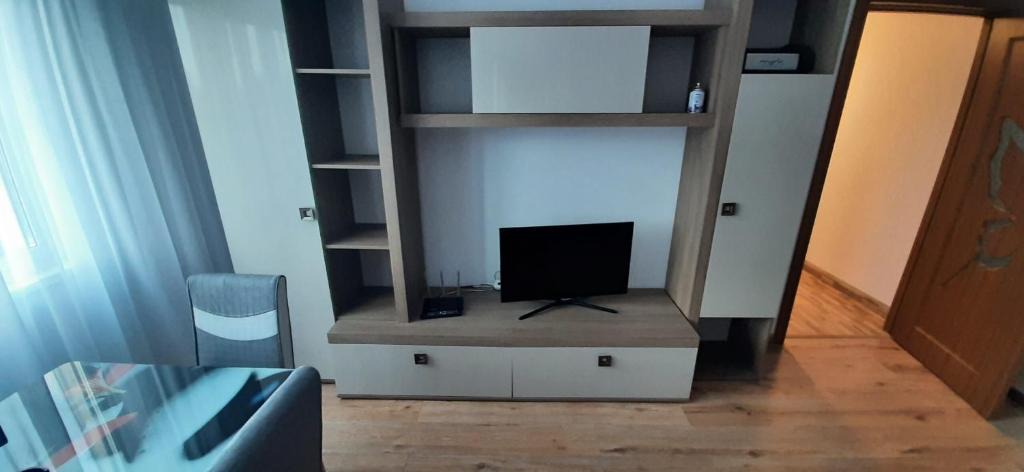 Saturn Apartment | Apartament Claudia