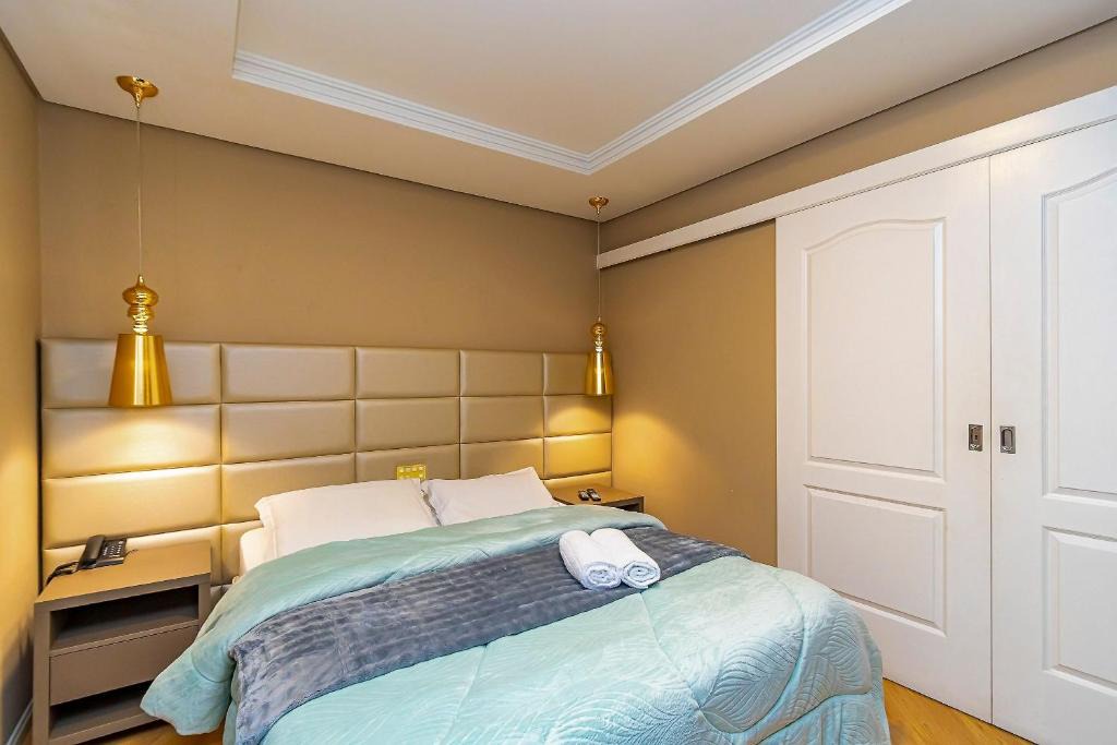 Batel Apartment | Apartamento 1 Quarto com Vaga no Batel - LUC0108