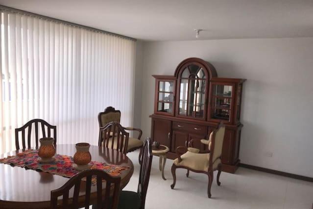 Pereira Apartment | Apartamento Amoblado para 4 personas en Dosquebradas Risaralda