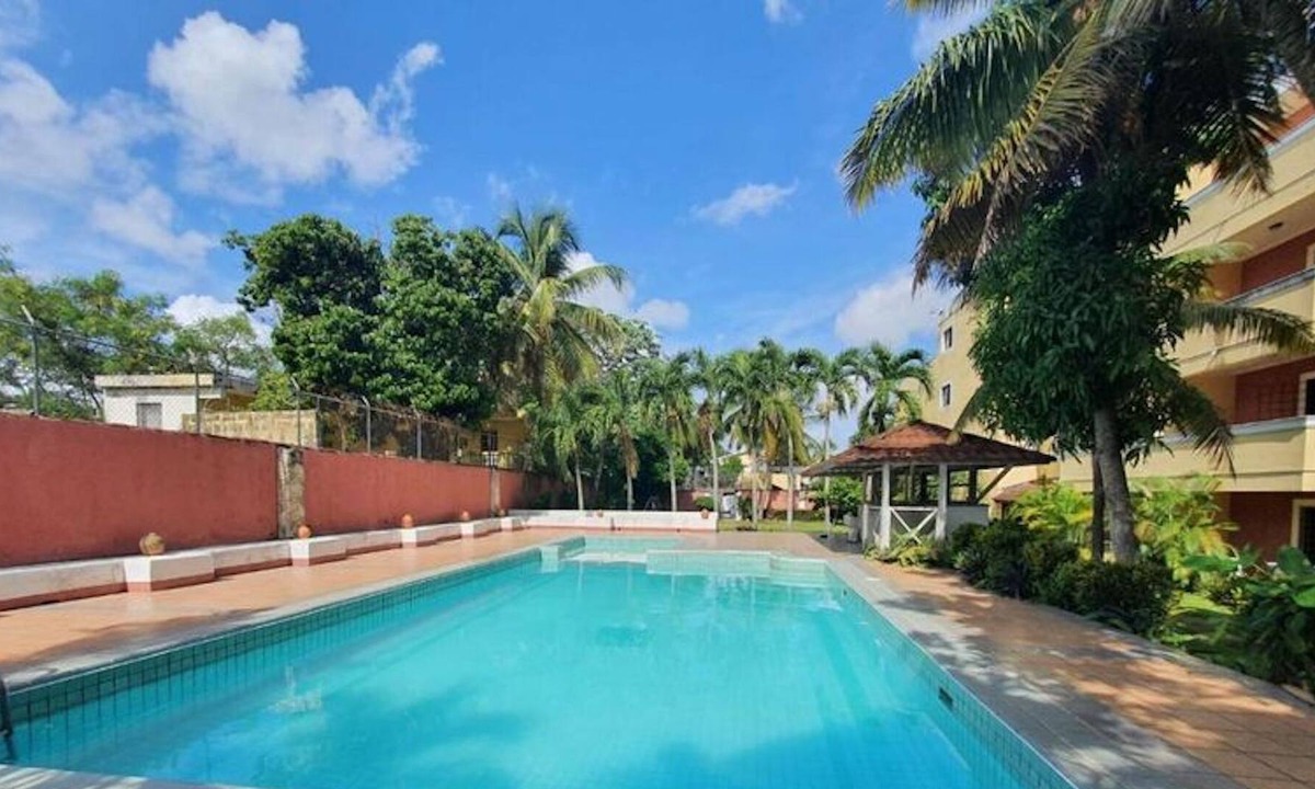 Reparto Ibarra Apartment | Apartamento completo con piscina a 3mts de la playa