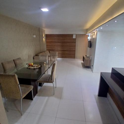 Central Sector Apartment | Apartamento espaçoso- até 6 pessoas centro Goiânia