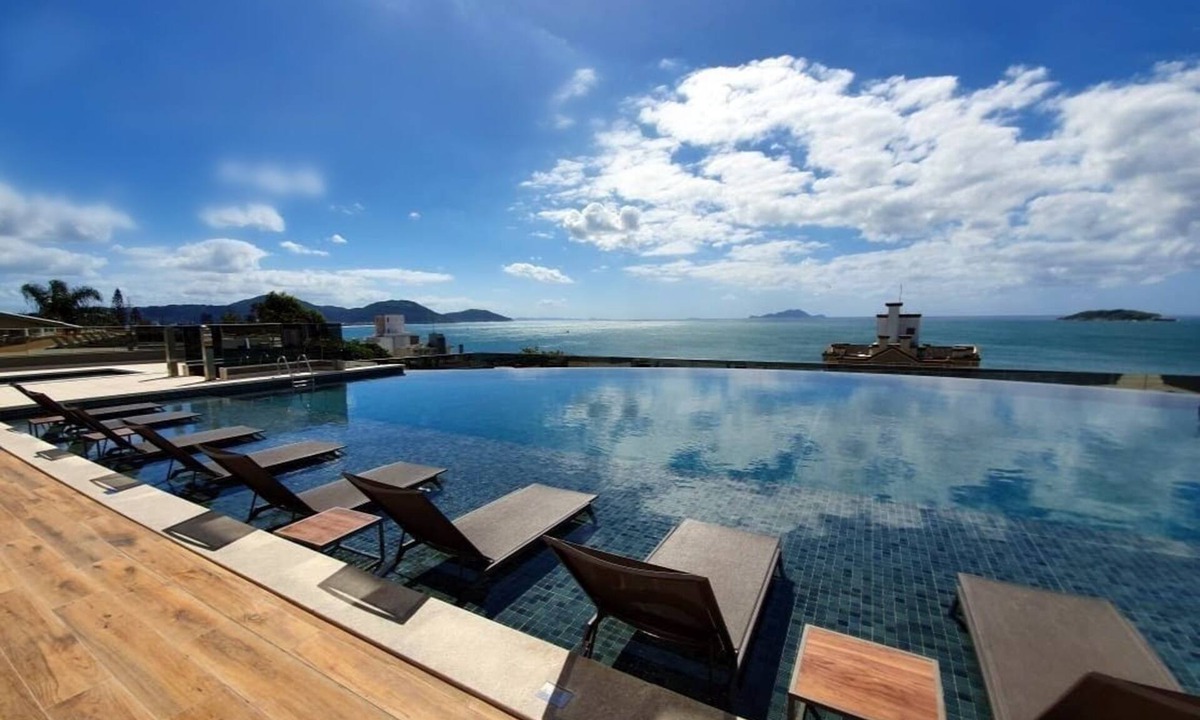 Ingleses Sul Apartment | Apartamento Moderno/piscina com Borda Infinita/vista Magnífica do Mar