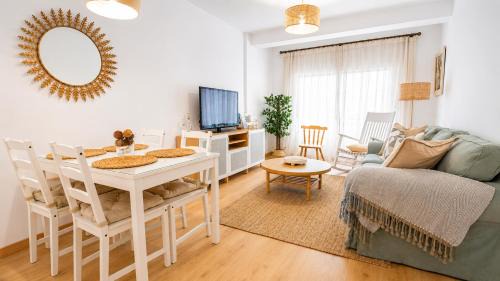 Camino de Ronda Apartment | Apartamento Sol - Centro - 3 Dormitorios para Familias y Grupos - Fácil Aparcamiento